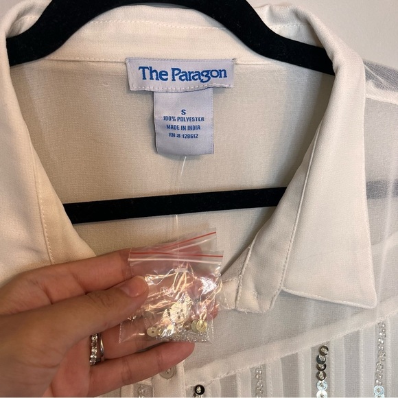 NWOT The Paragon White Sheer Sequin Blouse – Size S - Picture 7 of 7